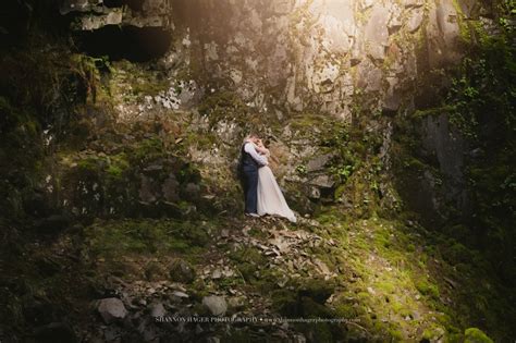 Best Oregon Elopement Portland Wedding Photographer 29 Shannon Hager