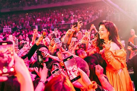 Autopoiética Tour de Mon Laferte ídolos