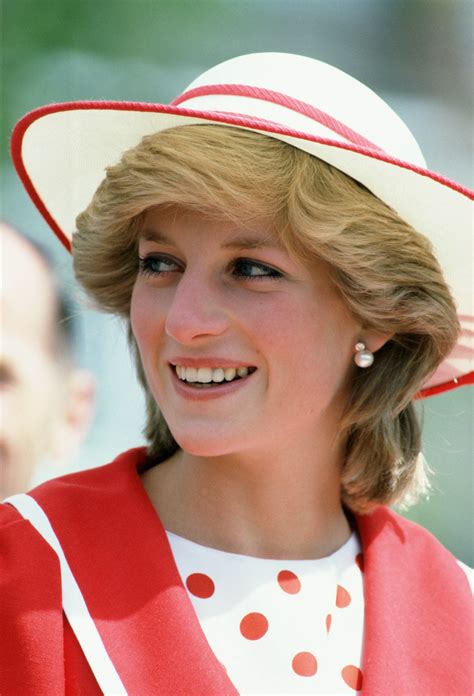 Princess Diana Iconic Fashion Photo Gallery | Time