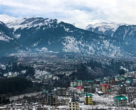 Gulmarg Receives Season S First Snowfall Pragativadi Odisha News