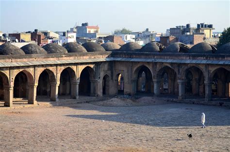 Secret Delhi Begumpur Mosque A Mute Spectator To The Glories Of The Past