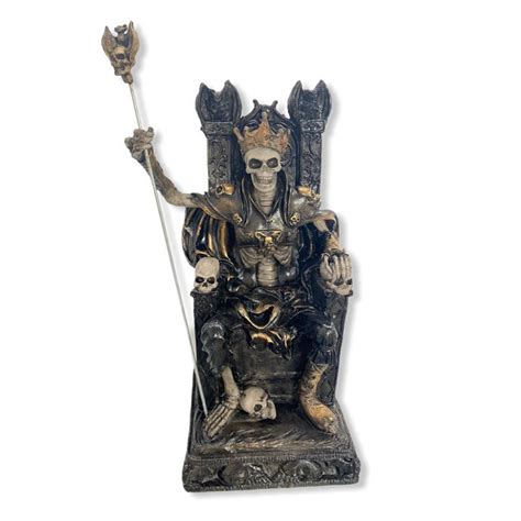 Imagem Exu Caveira No Trono Preto Dourado Escultura Resina Estatua