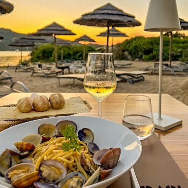 Oasi Beach Club Ristorante Sulla Spiaggia Punta Marana Olbia E Golfo