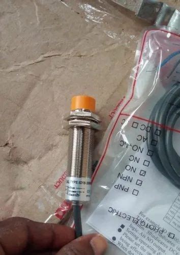 Stainless Steel Proxy Sensor, Pnp,Npn Type, For Position Sensor at Rs 600/piece in Visakhapatnam