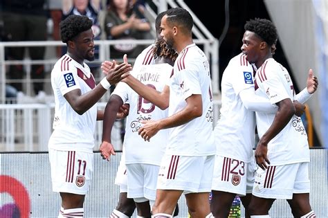 Ligue 2 7e Journée Bordeaux Gagne Son Paris Et Soffre La Place De