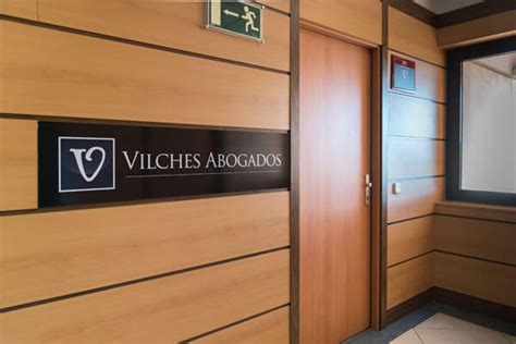 Vilches Abogados Abre Sus Puertas En La Localidad Madrile A De M Stoles