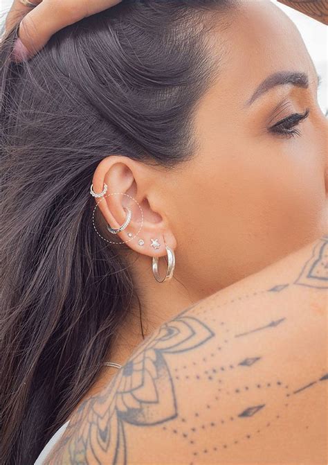 Piercing Conch Cravejado Fino Click Prata Amor E Cor Pratas