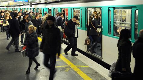 Chants antisémites dans le métro cinq mineurs reconnus coupables