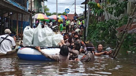 Banjir Di Melawi Meluas Kalbar Post