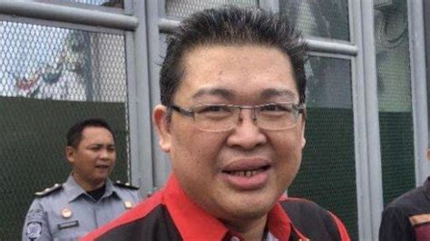 Farhat Abbas Sebut Masalah Donasi Agus Salim Penyebab Alvin Lim