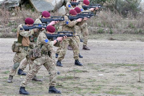 Paratroopers Strengthen French Connection Gov Uk