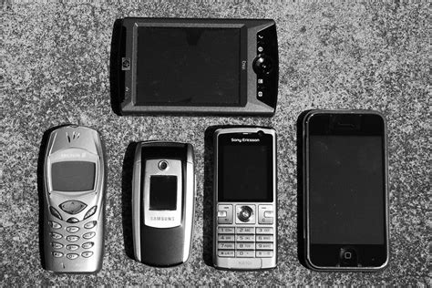 The Evolution Of Cellular Devices By Eunicac Medium