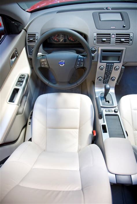 Volvo S40 - model year 2009 - Volvo Cars Global Media Newsroom