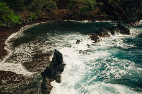 10+ Red Beach Hawaii Stock Photos, Pictures & Royalty-Free Images - iStock