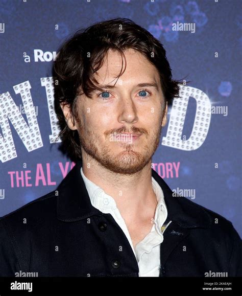 Spencer Treat Clark Freundin