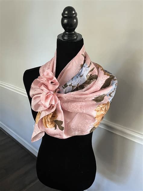 Liz Claiborne Pink Floral Silk Scarf Vintage Designe Gem