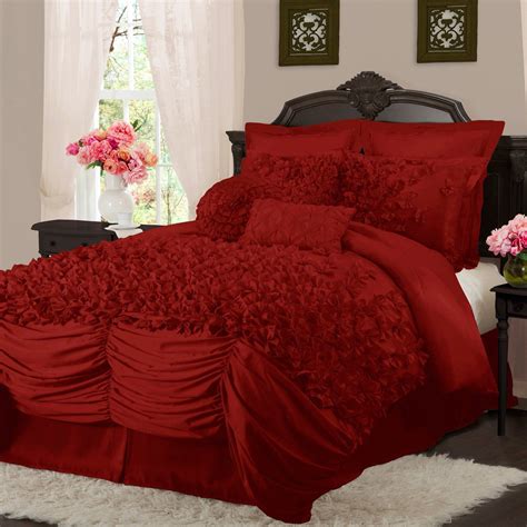 Red Fluffy Comforter Set