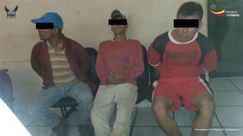 Tres Motos Y Tres Vehículos Fueron Recuperados Por La Policía Judicial En Manabí Flickr