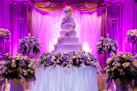 8 Amazing 2 Tier Wedding Cakes You Need To Check Out Amore Events By Cody