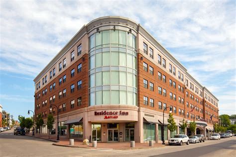 Pet-Friendly Hotels Portland, ME | Residence Inn Portland, ME