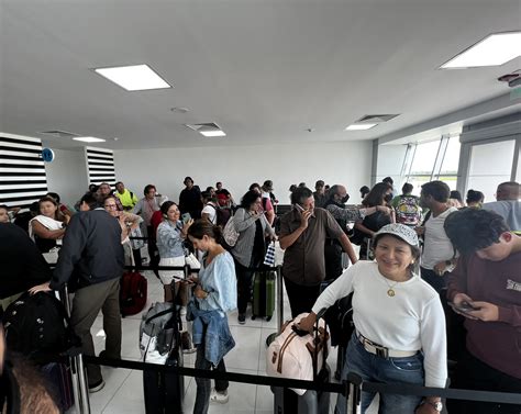 Vuelo Procedente De Miami Fue Desviado Al Aeropuerto De Manta El