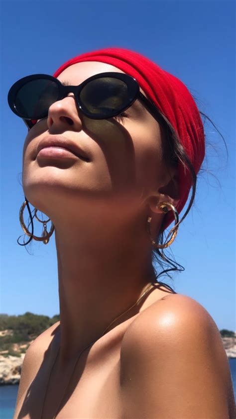 Emily Ratajkowski Nude TheFappening