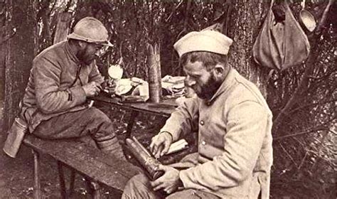 Jeux De Poilus 1914 2014 Mayenne Et Ille Et Vilaine Restituer L