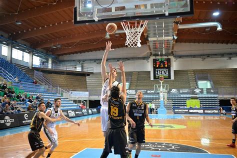 Sportinromagna San Marino Ra Basket Raggisolaris Bottegone Sbanca