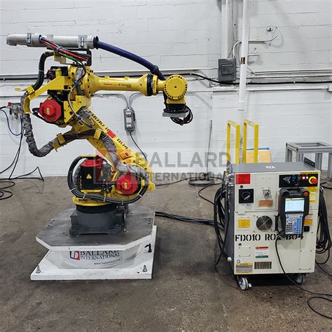 FANUC R 1000iA 100F Robot W R30iB Controller F165410