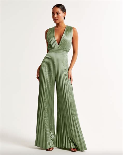 Abercrombie Fitch Giselle Pleated Jumpsuit