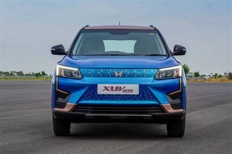 Mahindra Xuv400 Ev Ec On Road Price And Offers In New Delhi