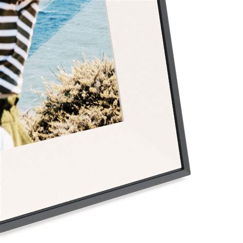 Questions and Answers: Aura Home 12" HD Wifi Aspen Digital Photo Frame