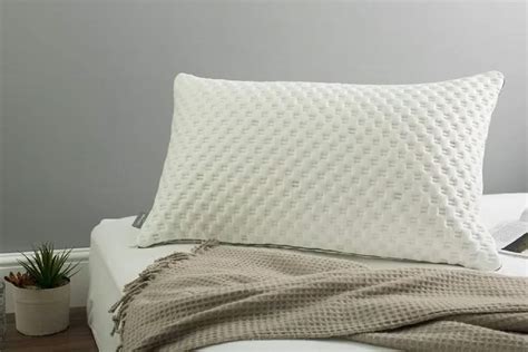 Quilted Pillow Cover; Cotton Fabric Modern Design White Color Standard ...