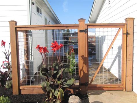 17 Best images about Hog Wire Fence on Pinterest | Welded wire fence ...