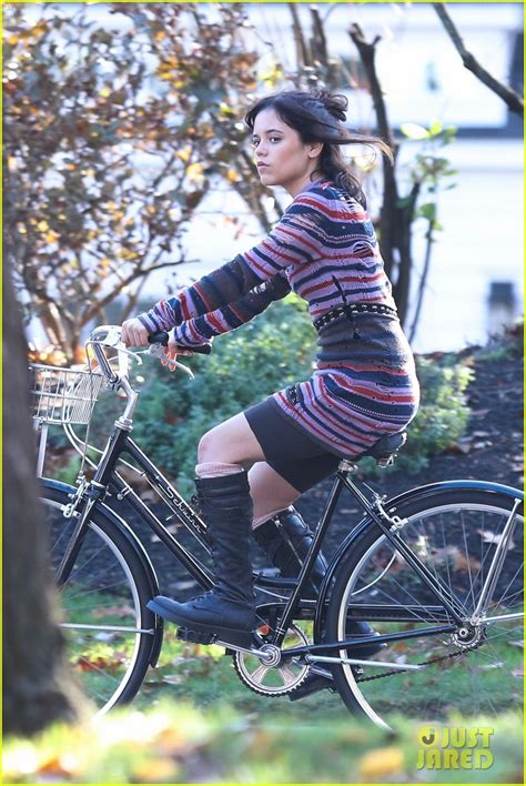 Jenna Ortega Films Running Scenes For Beetlejuice 2 In Boston Photo