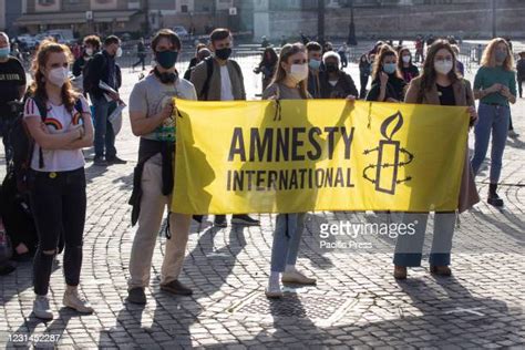 Amnesty International Press Photos Et Images De Collection Getty Images