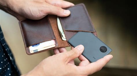 5 Best Bluetooth Wallet Tracker With The Longest Range - Sefsed.com