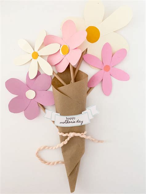 Paper Flower Bouquets For May Day & Mother's Day - The Mama Notes