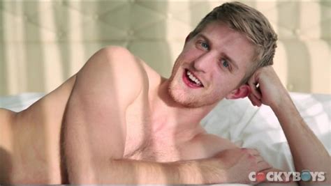 Two Hot Blonde Guys In Passionate Kissing Video Gay Alpha Porno