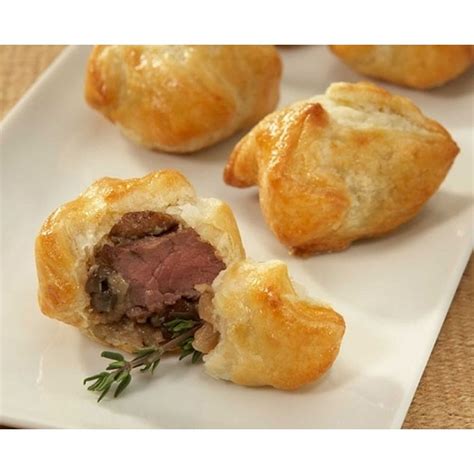 Holiday Foods Beef Wellington | FoodServiceDirect