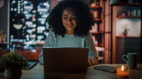 Programa Oferece Curso Gratuito De Programa O Para Mulheres