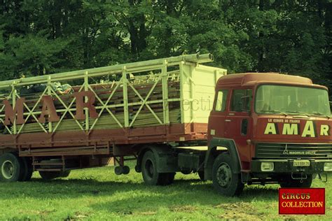 Circus Collection Le cirque Amar arrive à Morzine 1976