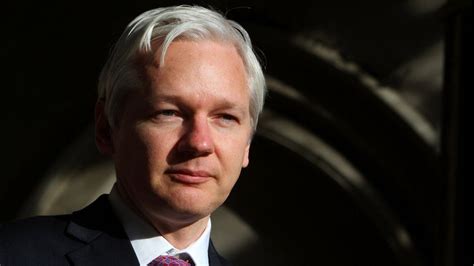 Wikileaks Julian Assanges Internet Access Cut Bbc News