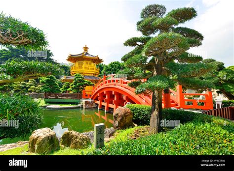 La Arquitectura De Estilo Pagoda China En El Jard N Hong Kong