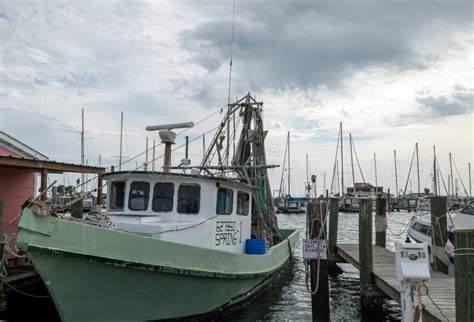 Rockport Tx 3 Feb 2020 Moms Bait Shop And Shrimp Boat In Marina