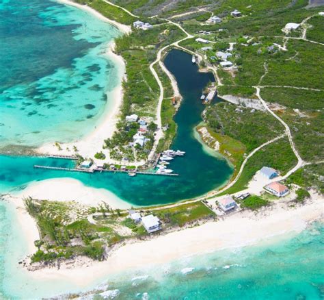 Rum Cay in The Bahamas - Vivid Coral Reefs & White Sand Beaches