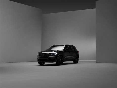 Volvo XC40 Black Edition | Black hybrid SUV | Volvo Cars