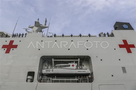 Menhan Berangkatkan Kapal Rs Tni Kri Radjiman Ke Palestina Antara Foto