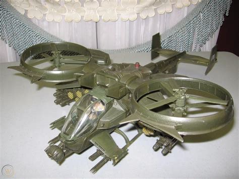 Avatar RDA Scorpion gunship with pilot figurine (17 x 13.5 x 4.5 inches ...