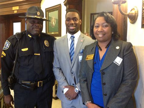 Scmpd Honors Heroic Citizen At City Council Savannah Police